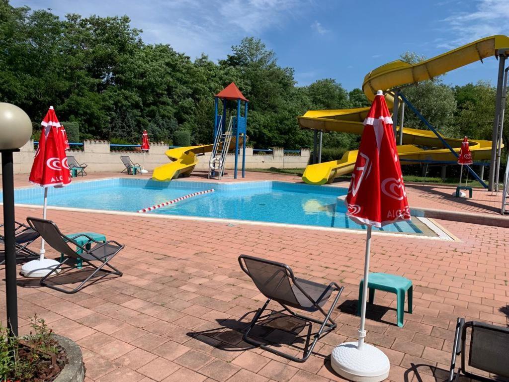 Piscina San Lorenzo サンティア エクステリア 写真